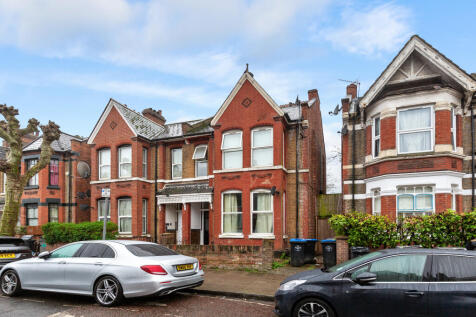 7 bedroom block of apartments for sale