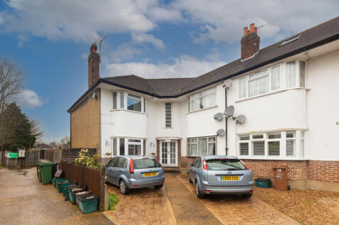 2 bedroom ground floor flat for sale