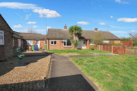 1 bedroom terraced bungalow for sale