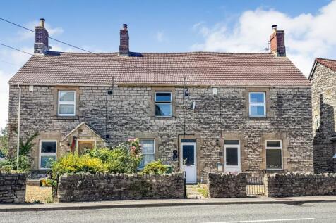 Terraced house for sale