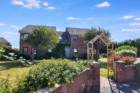 Studio flat for sale