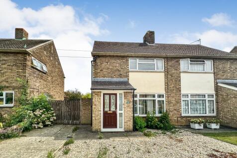 2 bedroom semi-detached house for sale