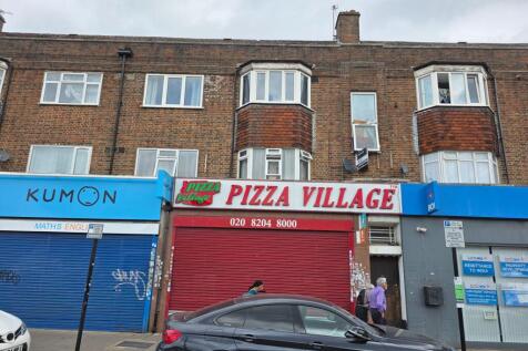 3 bedroom flat for sale