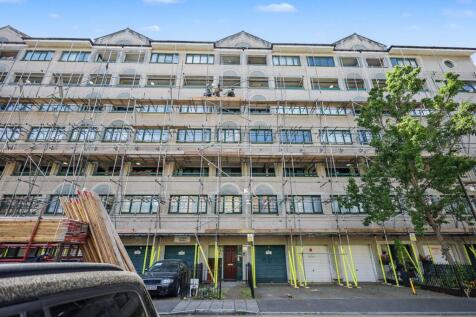 4 bedroom flat for sale