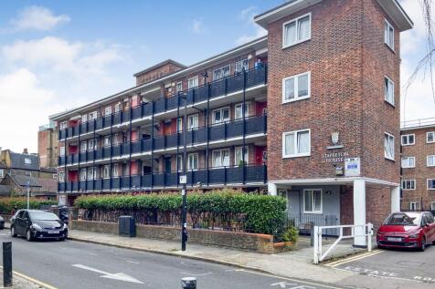 Studio flat for sale
