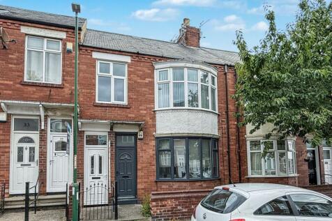 1 bedroom ground floor flat for sale