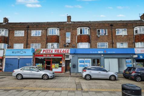 3 bedroom flat for sale