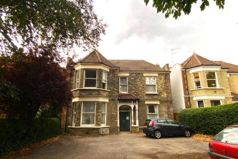 Studio flat for sale