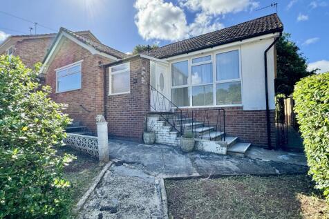 Queensway, Chelston, Torquay 3 bed detached bungalow for sale