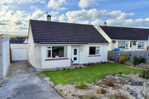 Franeth Close, Kingsteignton 2 bed detached bungalow for sale