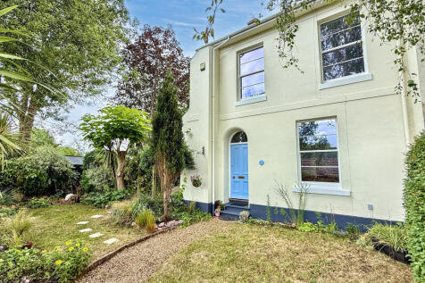 High Grove, Sunbury Hill, Torquay 4 bed semi