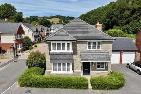 Daymond Drive, Bovey Tracey, Newton... 4 bed detached house for sale