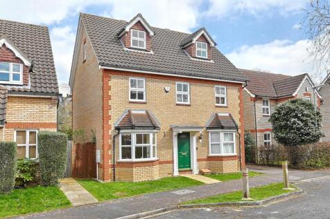 5 bedroom detached house for sale