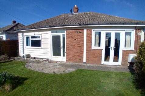 2 bedroom detached bungalow for sale