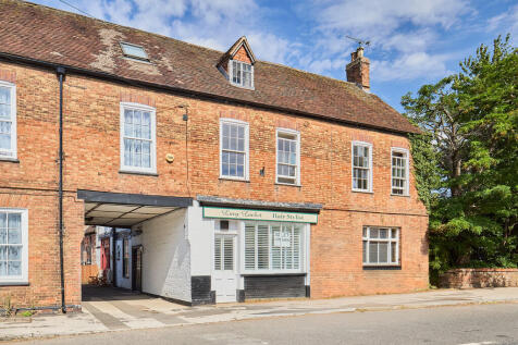 5 bedroom cottage for sale