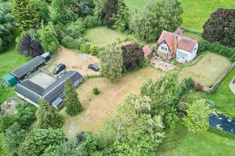 3 bedroom cottage for sale