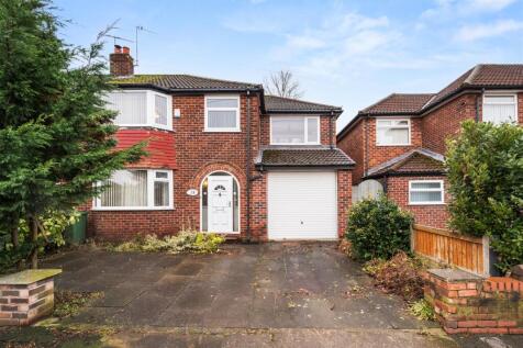 4 bedroom semi-detached house for sale
