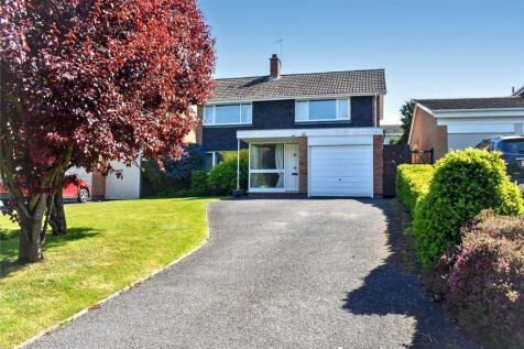 The Holloway, Worcestershire WR9 3 bed detached house for sale