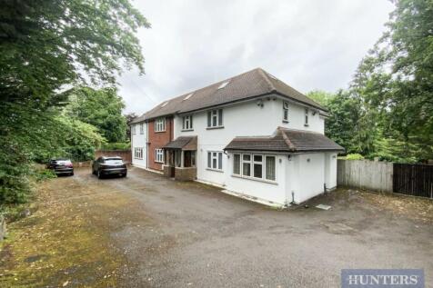 8 bedroom detached house for sale
