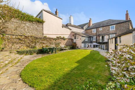 4 bedroom house for sale