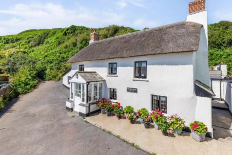 4 bedroom cottage for sale