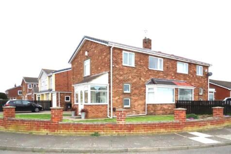 Beechwood Avenue, Stakeford 3 bed semi