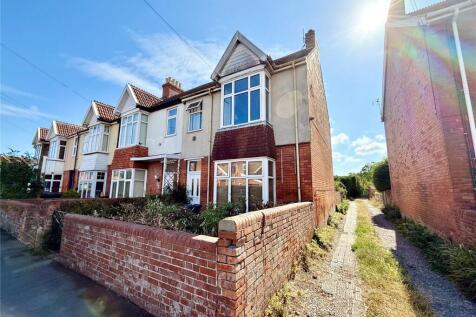4 bedroom end of terrace house for sale