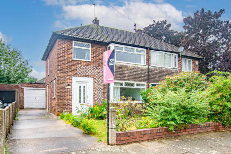 3 bedroom semi-detached house for sale