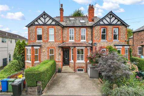 4 bedroom terraced house for sale