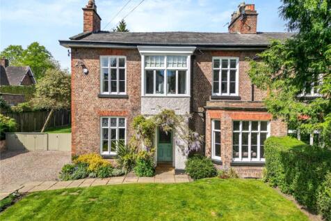 5 bedroom semi-detached house for sale