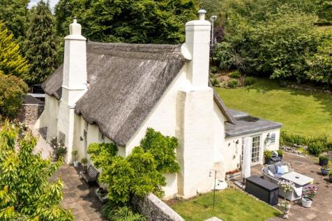 2 Church End Road, Newton Abbot TQ12 5 bed cottage for sale
