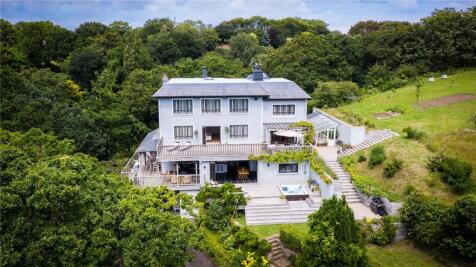 7 bedroom detached house for sale