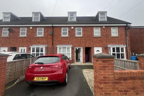 15 bedroom house for sale