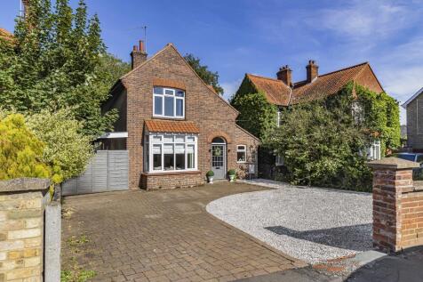 Cambridge Road, Ely CB7 3 bed detached house for sale