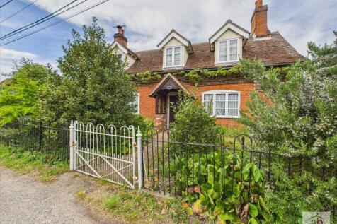 3 bedroom cottage for sale