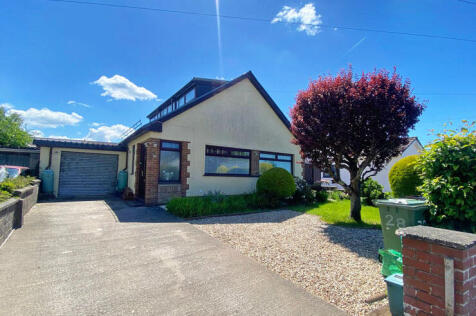 4 bedroom detached bungalow for sale
