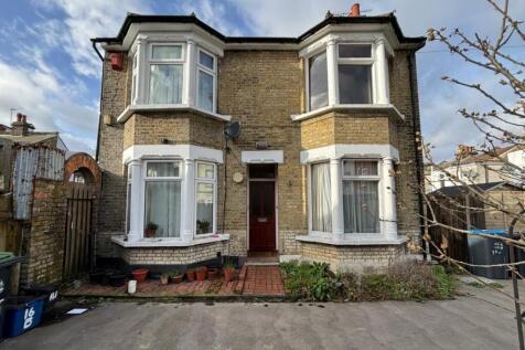 16A Alpha Road, Croydon, Surrey, CR0 6TH 2 bed semi