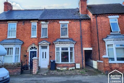17 Albert Crescent, Lincoln... 3 bed terraced house for sale