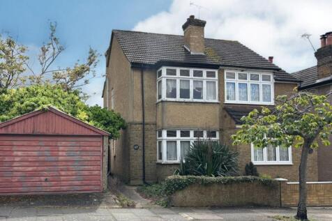 62 Clifton Road, Hornchurch, Essex... 3 bed semi