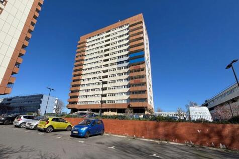 79 Bellamy House, 16 Biscoe Close... 2 bed flat for sale