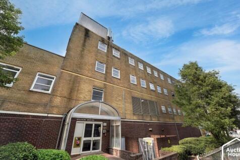 Flat 10, 46 London Road, Blackwater... 2 bed flat for sale