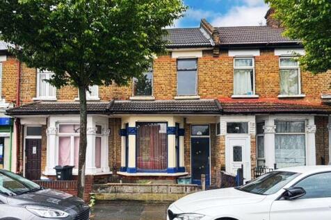 73 Perrymans Farm Road, Ilford... 3 bed terraced house for sale