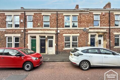 106 & 108 Westbourne Avenue... 5 bed block of apartments for sale