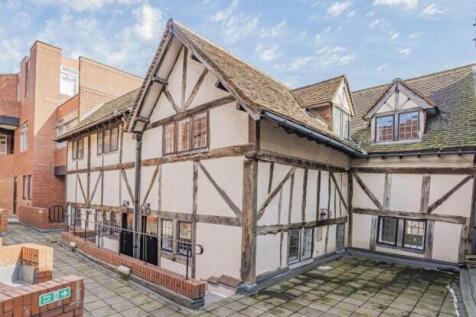 Flat 6 Queen Annes Court, Peascod... 4 bed flat for sale