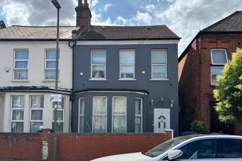 10 Yew Grove, Cricklewood, London... 3 bed block of apartments for sale