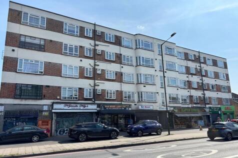 Flat 1 Beaumont Court, Upper Clapton... 1 bed flat for sale
