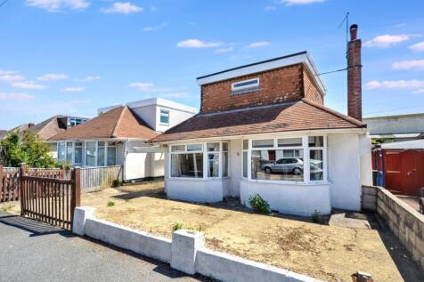 7 Hilda Road, Poole, Dorset, BH12 2HW 3 bed detached house for sale