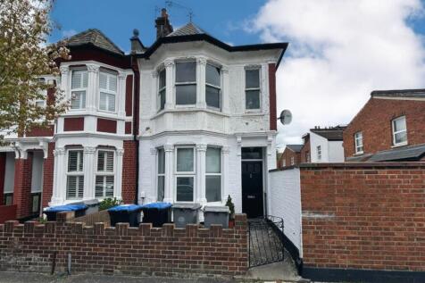 Flat 3, 2 Buxton Road, Willesden... 1 bed flat for sale