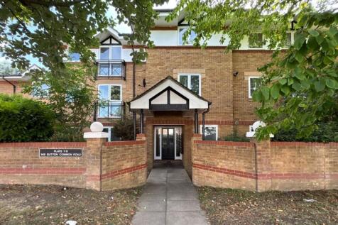 Flat 9, 149 Sutton Common Road... 2 bed flat for sale