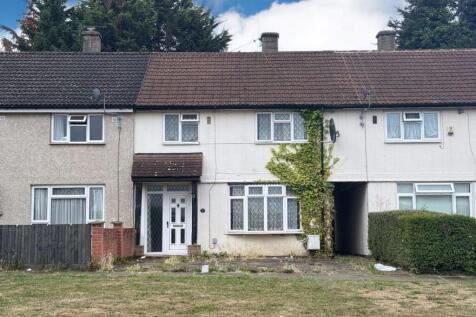 7 Englefield Close, Orpington, Kent... 3 bed terraced house for sale